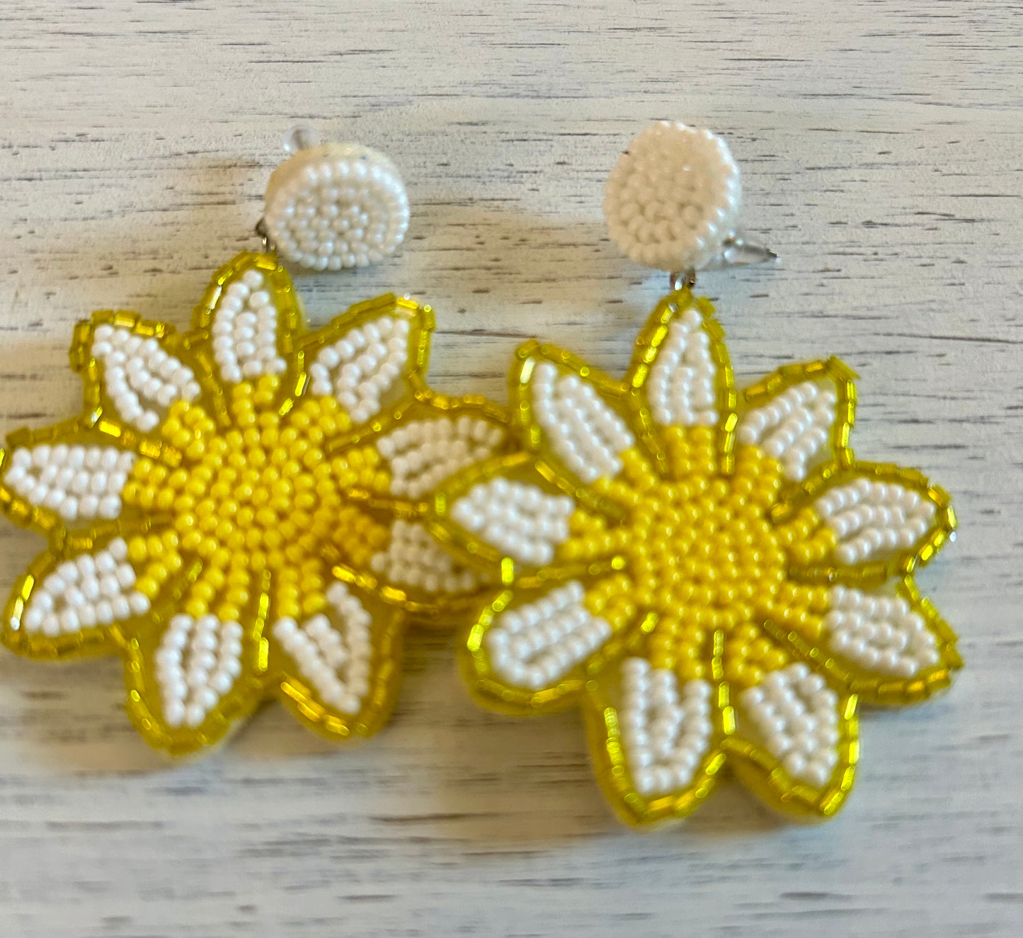 Daisy seed bead